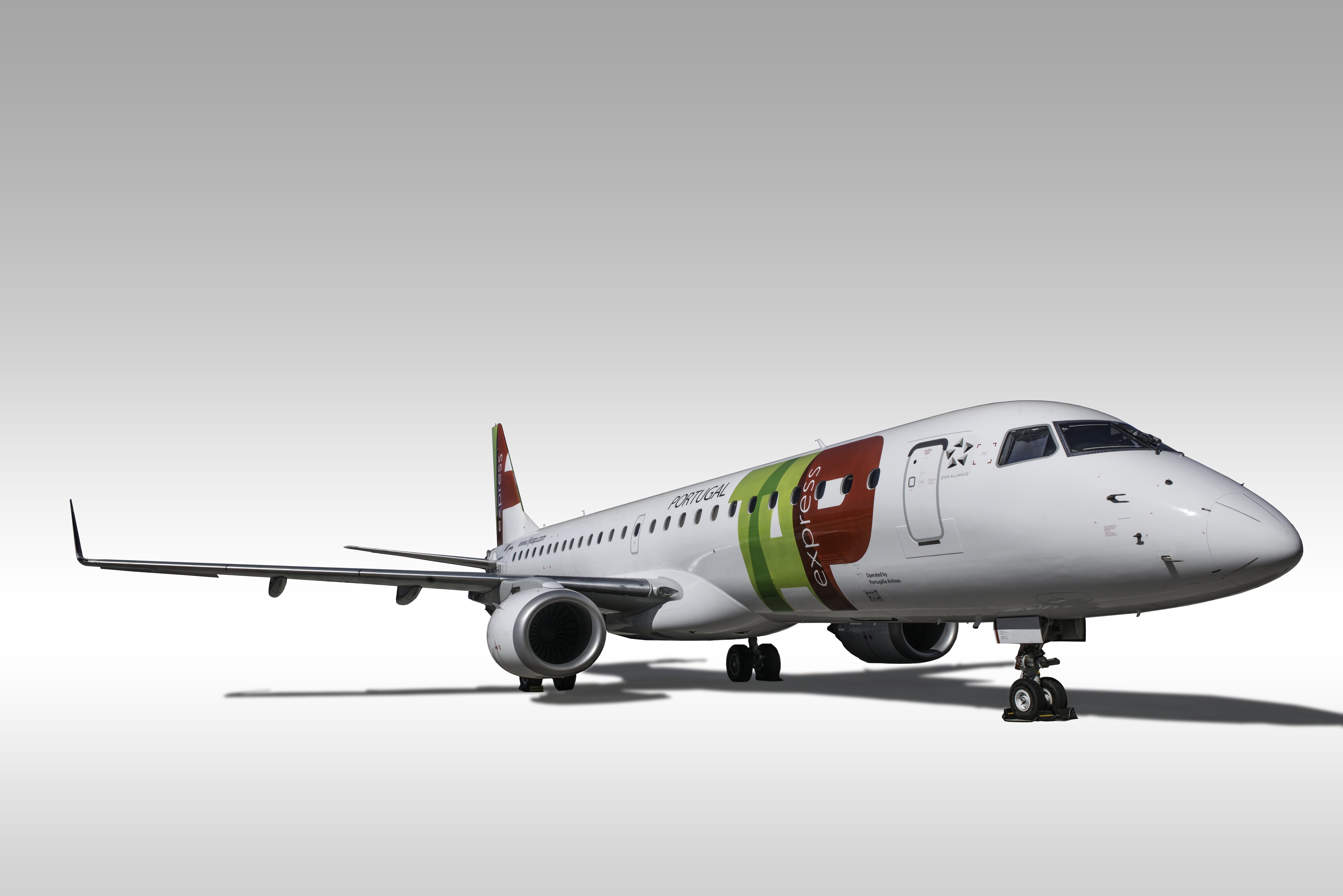The Design Air Tap Portugal Express Shows Off Embraer And New