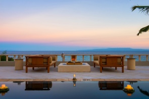 Overlooking the beach and Amuk Bay, the 660 square-metre (7,104 square feet) two-bedroom Amankila Suite offers a private butler service, large terrace and aquamarine-tiled pool